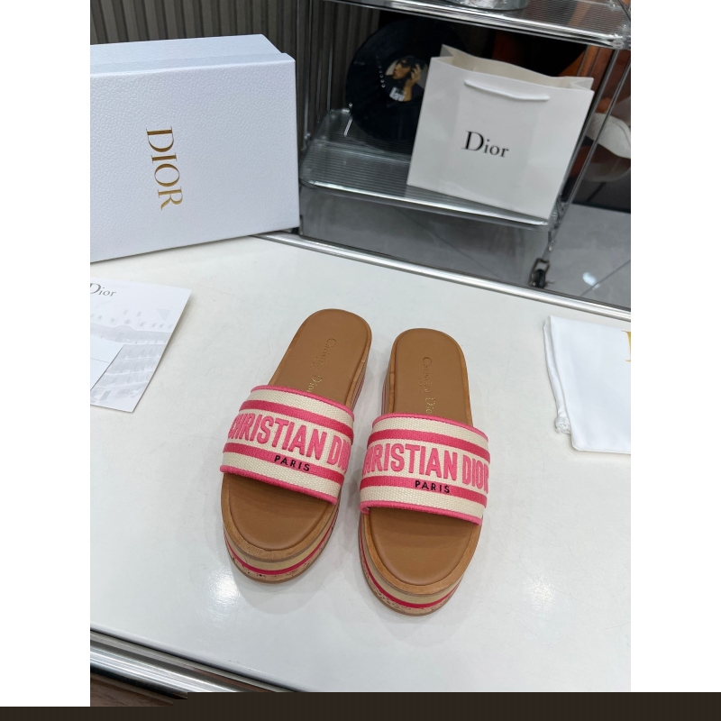 ch**an D*or slippers